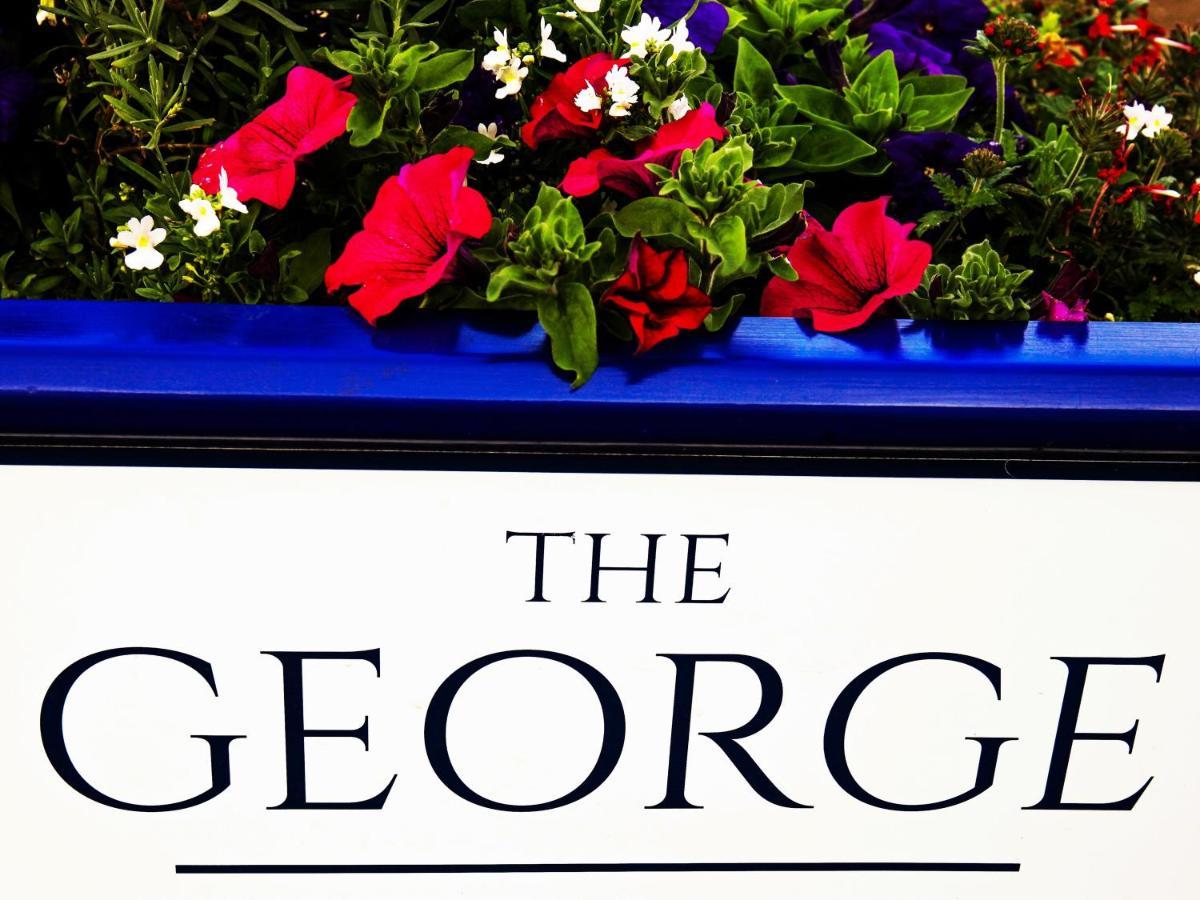 Hotel The George West Bay Esterno foto