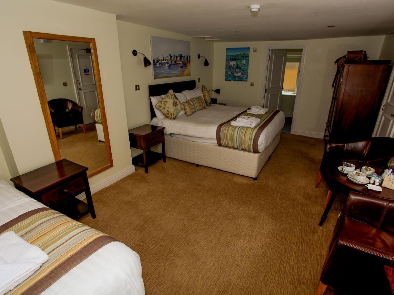 Hotel The George West Bay Camera foto